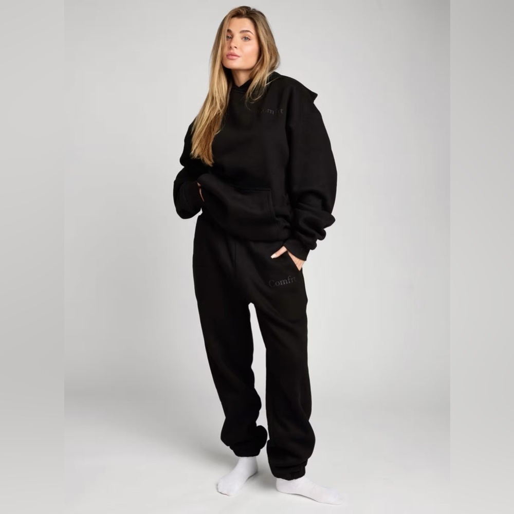 NWT $120 Comfrt Minimalist Hoodie Obsidian/Black - Picture 3 of 10